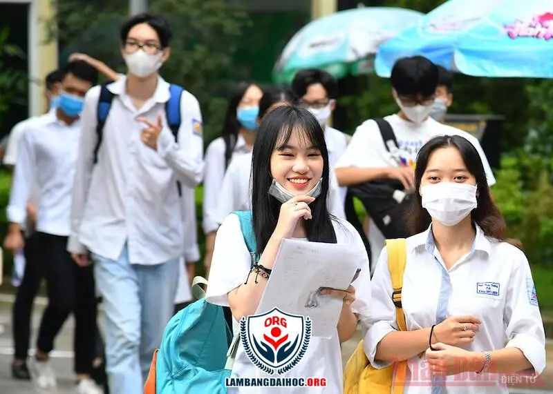 Hướng dẫn so sánh bằng cấp 3 giả và thật chuẩn nhất