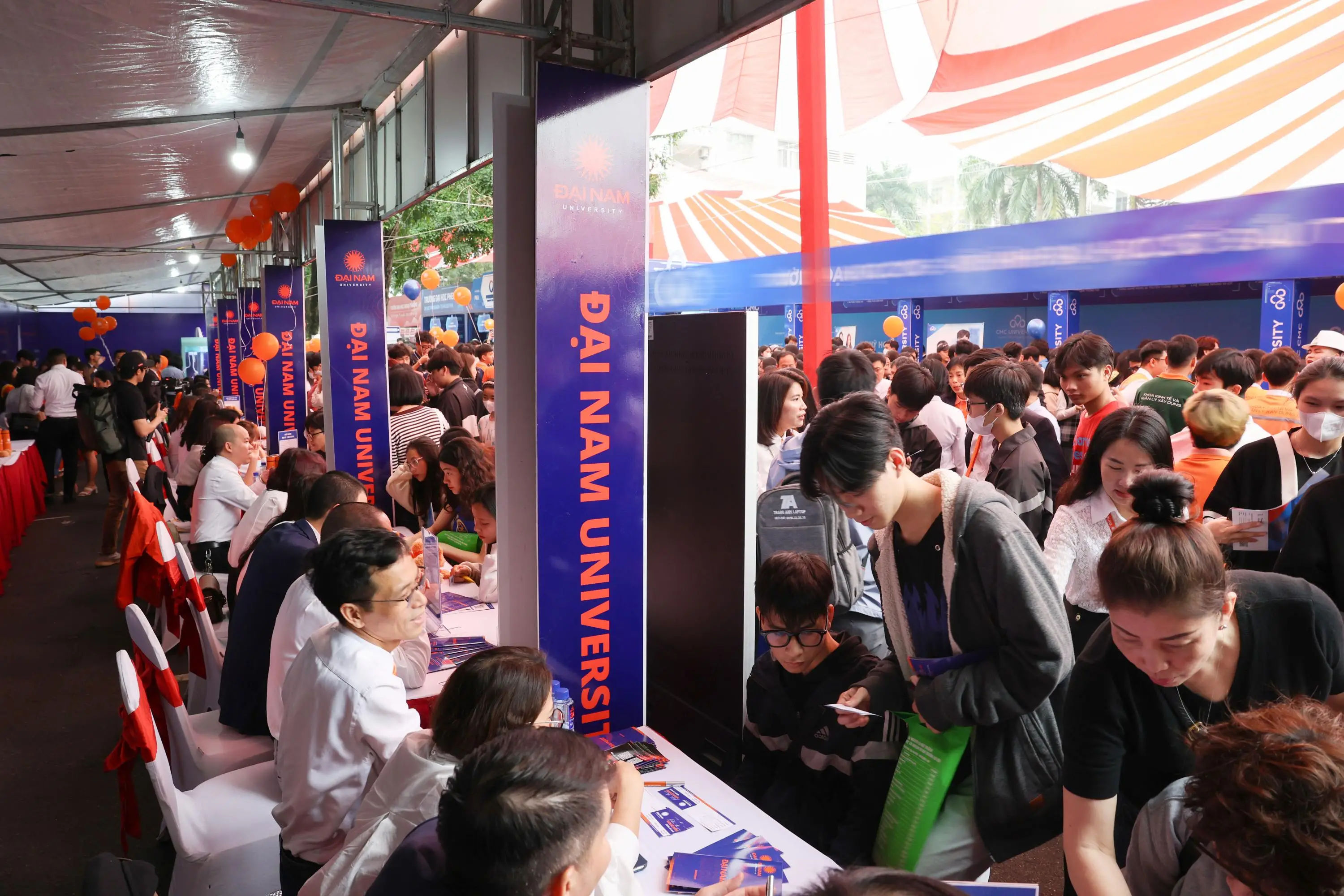 Khám phá cơ hội việc làm hấp dẫn cho người có bằng cấp 3