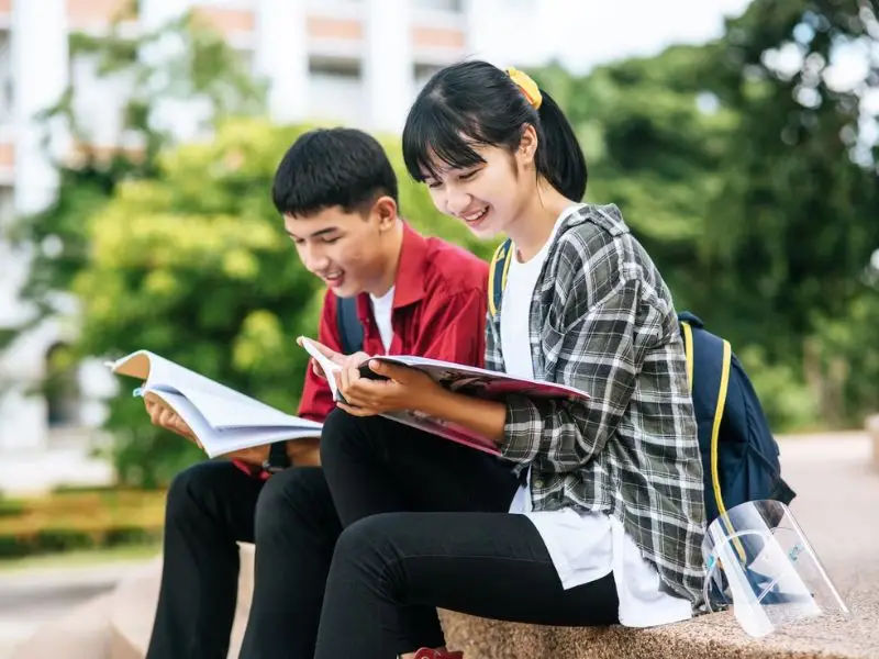 Khối D01 Gồm Những Môn Nào?