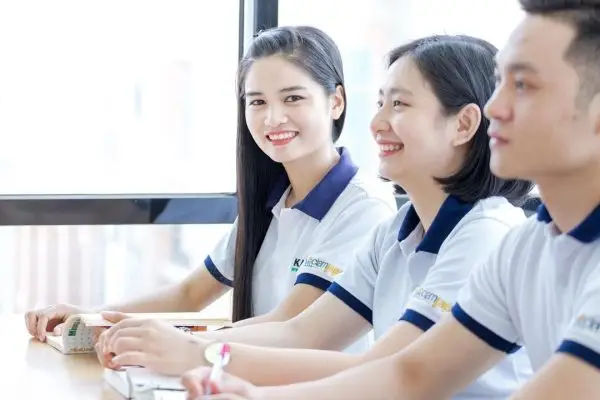 Không có bằng cấp 3 có đi XKLĐ được không?