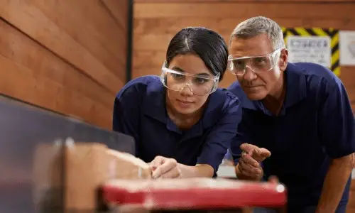 Không học đại học? Vẫn có con đường sự nghiệp thành công!