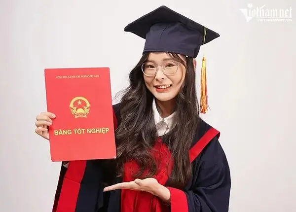 Làm bằng cao đẳng có hồ sơ gốc lưu tại trường