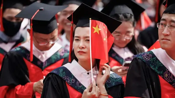 Làm Bằng Cao Đẳng Nghề - Chìa Khóa Vào Cánh Cửa Thành Công
