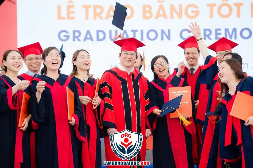 Làm bằng cấp 3 TPHCM phôi gốc Bộ GDĐT  - Uy tín, giá rẻ