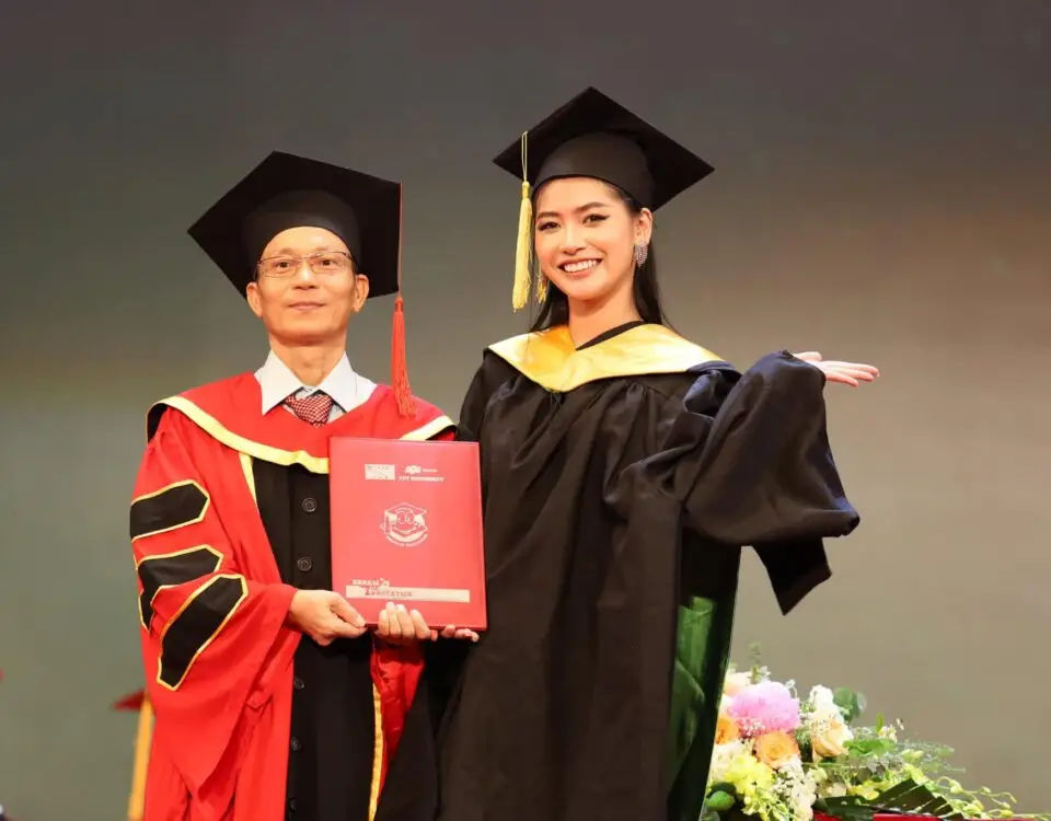 Làm Bằng Đại Học Nắm Bắt Cơ Hội Thăng Tiến Với Bằng Cấp Chính Thức