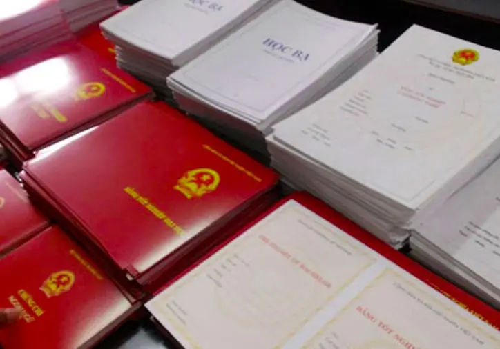 Làm Bằng Đại Học Nắm Bắt Cơ Hội Thăng Tiến Với Bằng Cấp Chính Thức