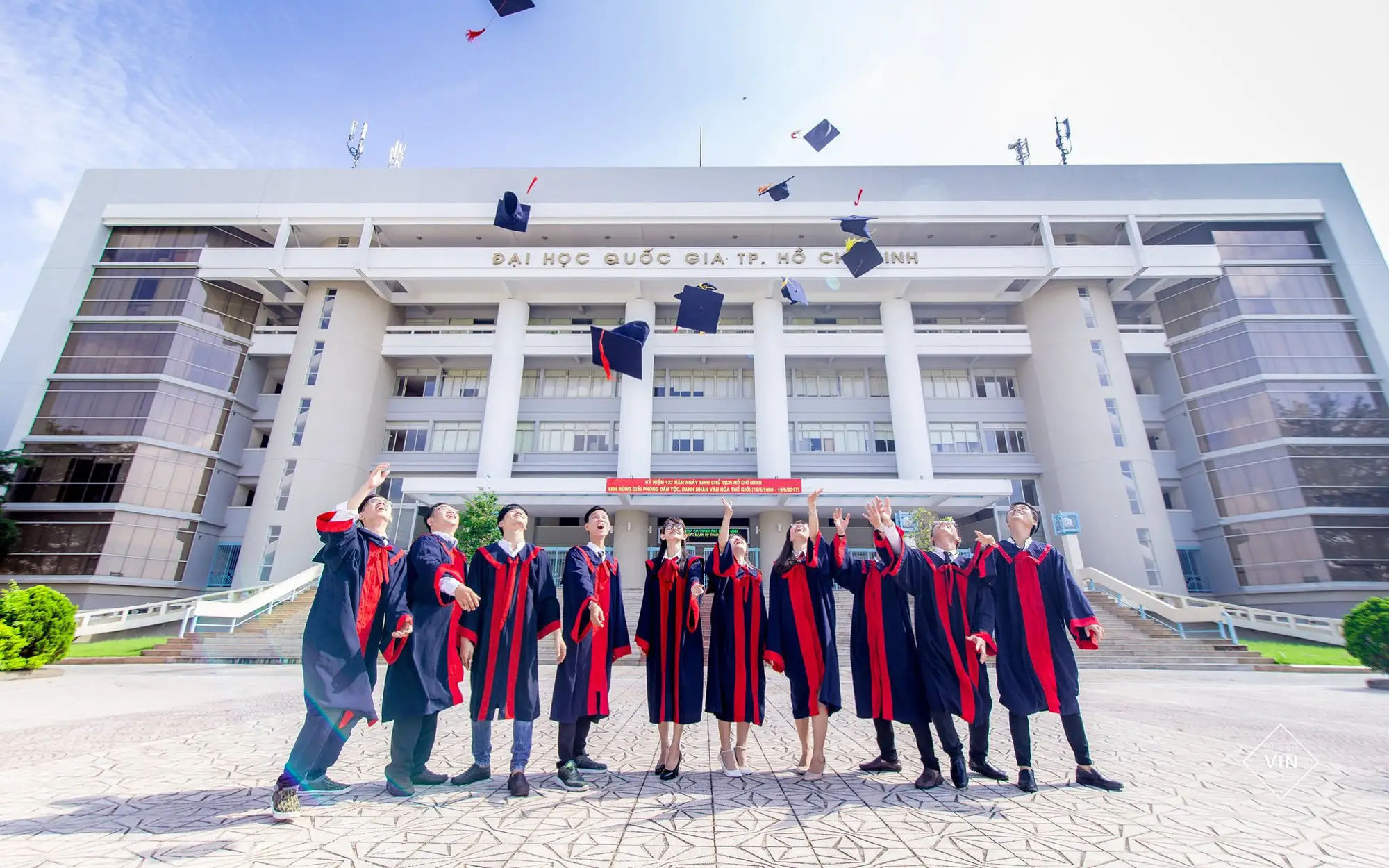 Làm Bằng Đại Học Quốc Gia TPHCM Giá Rẻ - Thật 100% - Có Hồ Sơ