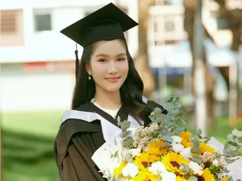 Làm Bằng Đại Học RMIT Giá Rẻ - Có Hồ Sơ Gốc - Tem Phôi Thật