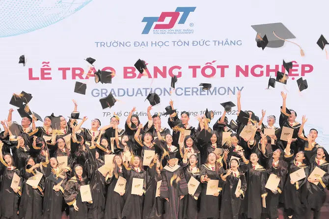 Làm bằng Đại học Tôn Đức Thắng - Phôi gốc, giá trị pháp lý cao - LamBangDaiHocORG