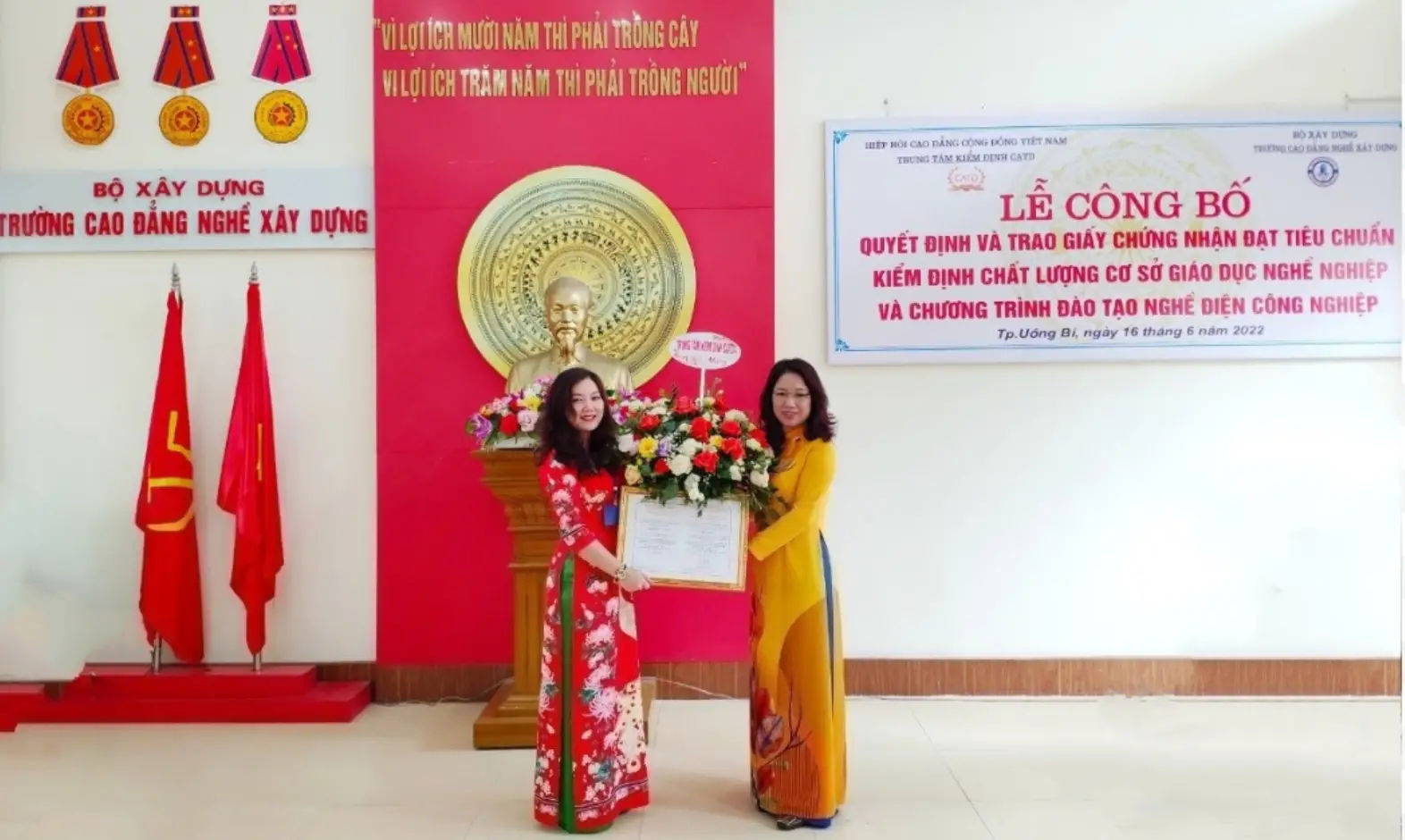 Làm Bằng Giả Phôi Gốc - Đảm Bảo Uy Tín Và Chất Lượng