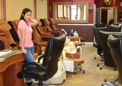 Làm Nail Ở Mỹ Lương Bao Nhiêu? Những Lưu Ý Cần Biết