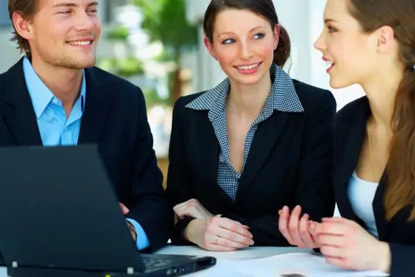 Làm phiên dịch có cần bằng cấp 3 không?