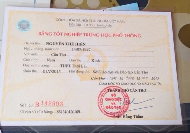 Làm phiên dịch có cần bằng cấp 3 không?