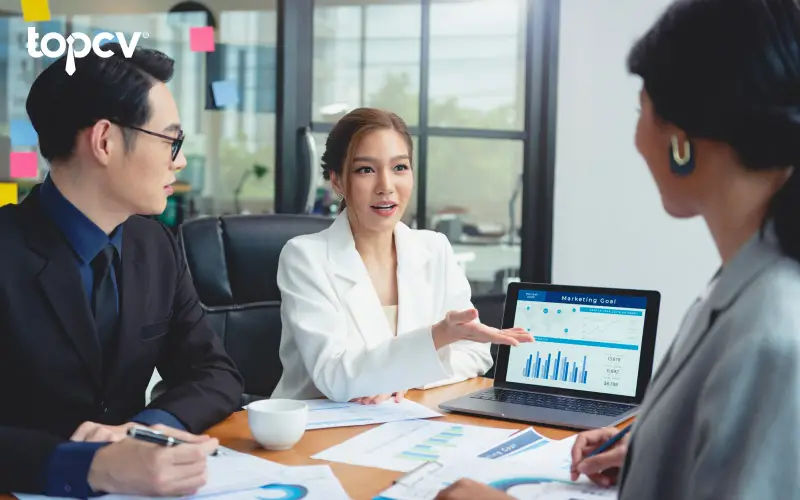Marketing là nghề gì? Khám phá thế giới đầy màu sắc của ngành nghề đầy thử thách và cơ hội