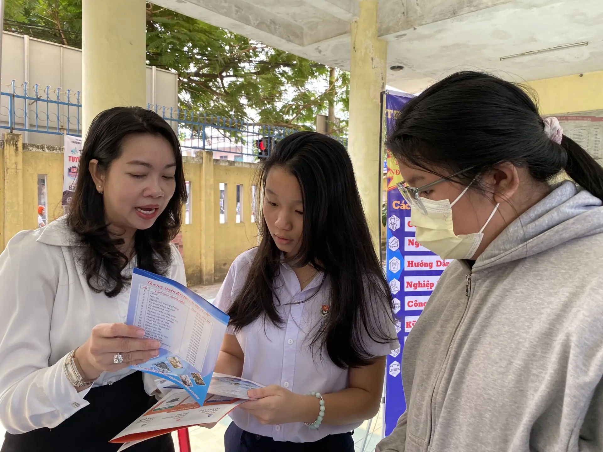 Mất bằng cao đẳng phải làm sao? Hướng dẫn khắc phục