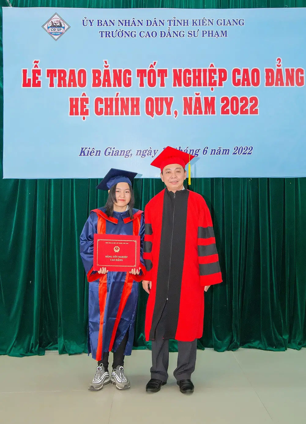 Mẫu Bằng Tốt Nghiệp Cao Đẳng Mới Nhất | Quy Định Thông Tin Cần Biết
