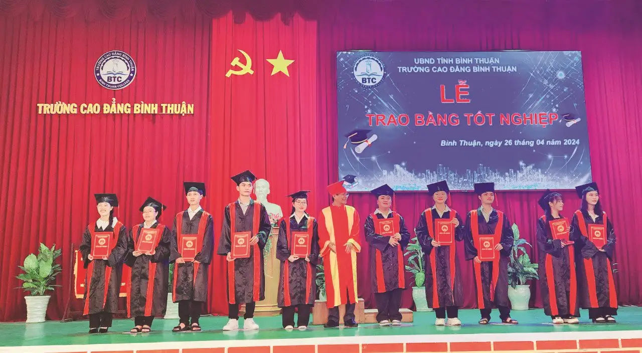 Mua bằng cao đẳng ở đâu uy tín không bị phát hiện?