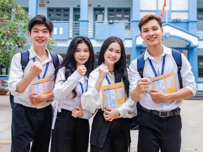 Mua Bằng Đại Học Liên Thông Giá Rẻ: Đầu Tư Cho Tương Lai Bền Vững