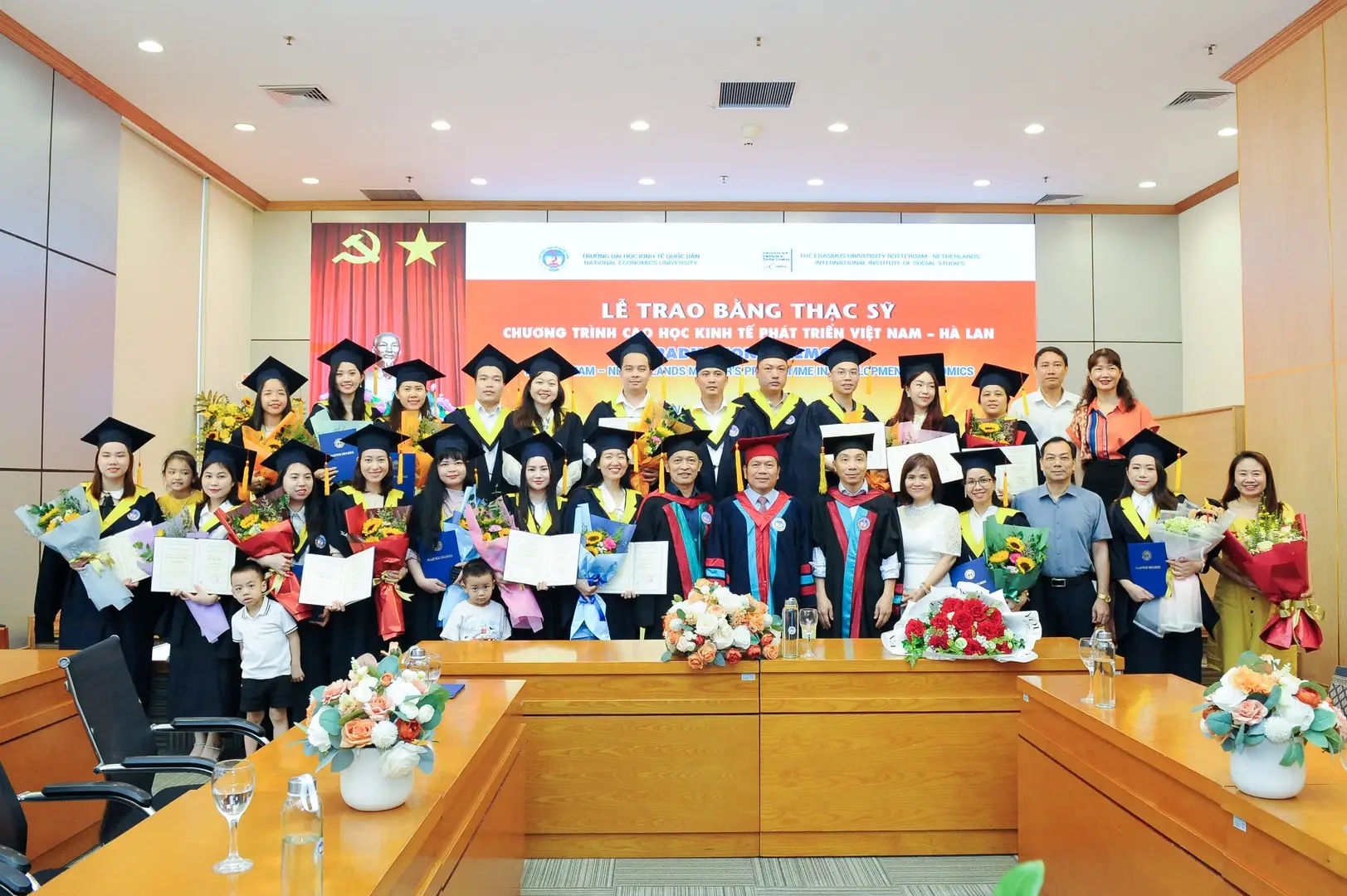 Mua bằng đại học ở đâu uy tín