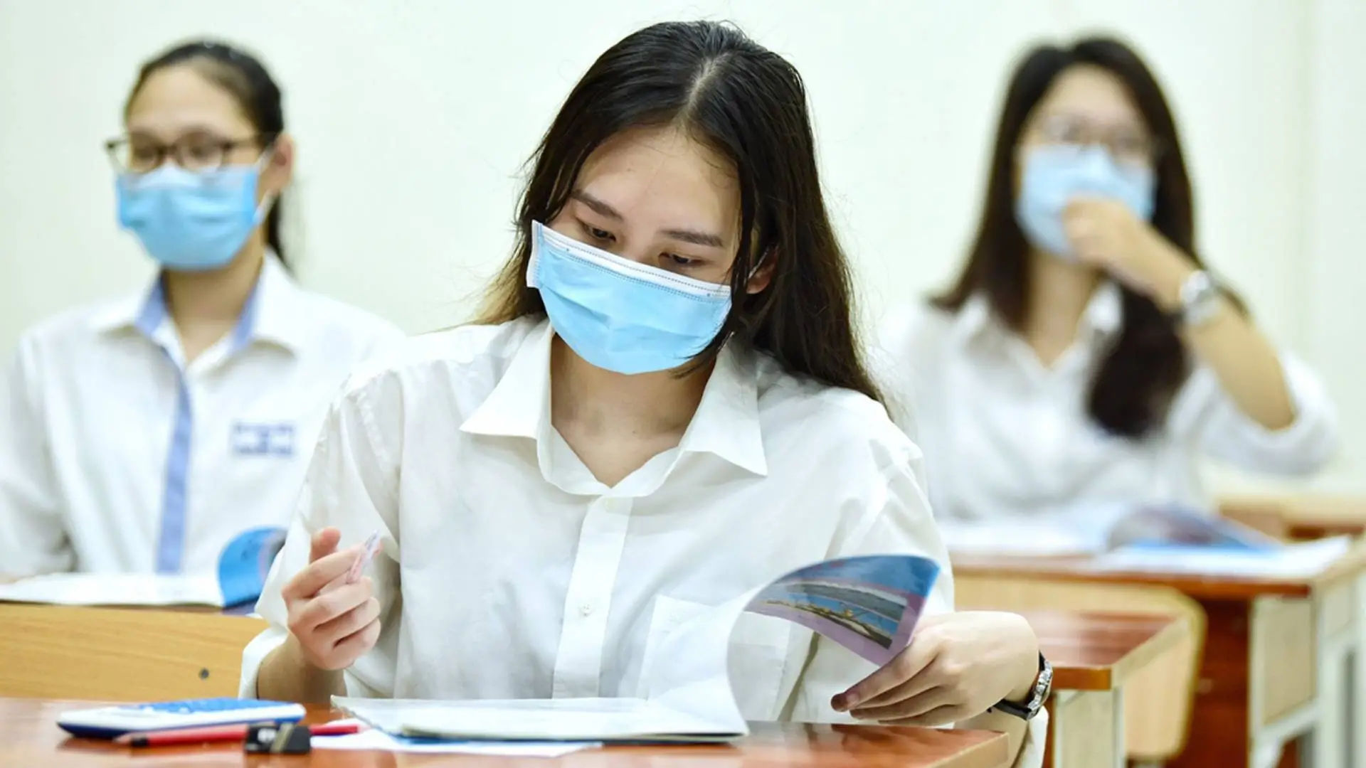Muốn được cấp lại bản sao bằng tốt nghiệp THPT thì thủ tục gồm những gì