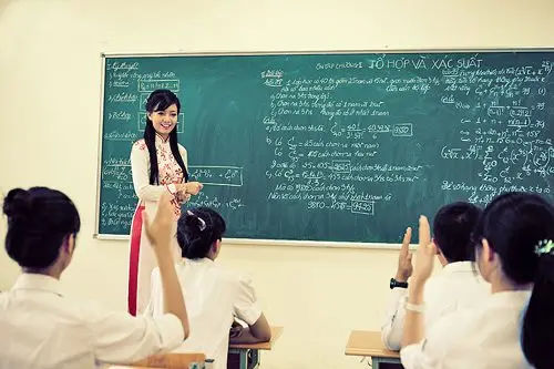 Nên Học nghề gì cho nữ có bằng cấp 3? Những ngành nghề HOT nhất hiện nay!