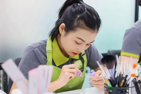 Nên Học Nghề Gì Cho Nữ Không Bằng Cấp? Tìm Việc Làm Dễ Dàng