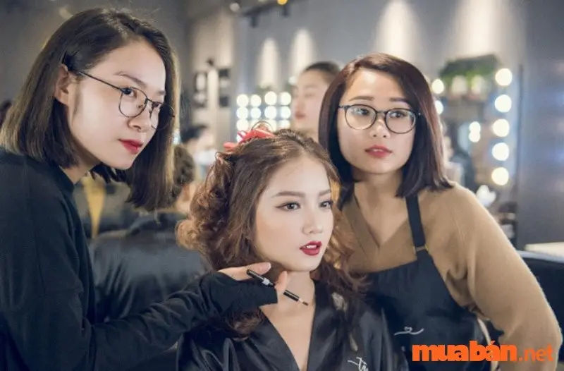 Nên Học Nghề Gì Cho Nữ Không Bằng Cấp? Tìm Việc Làm Dễ Dàng