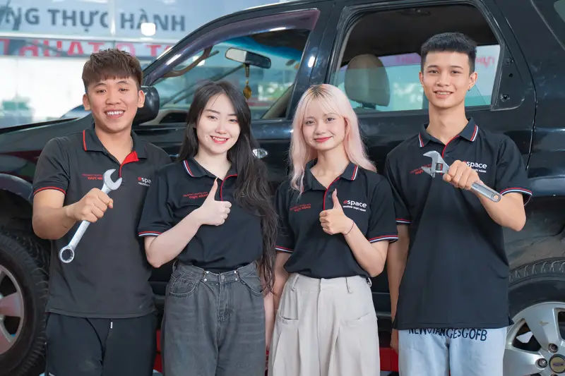 Nên Học Nghề Gì Cho Nữ Không Bằng Cấp? Tìm Việc Làm Dễ Dàng