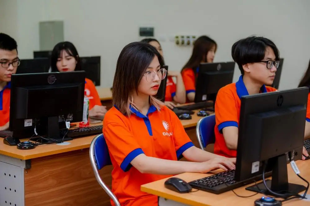 Ngành Kế Toán Là Gì? Tất Cả Thông Tin Bạn Cần Biết