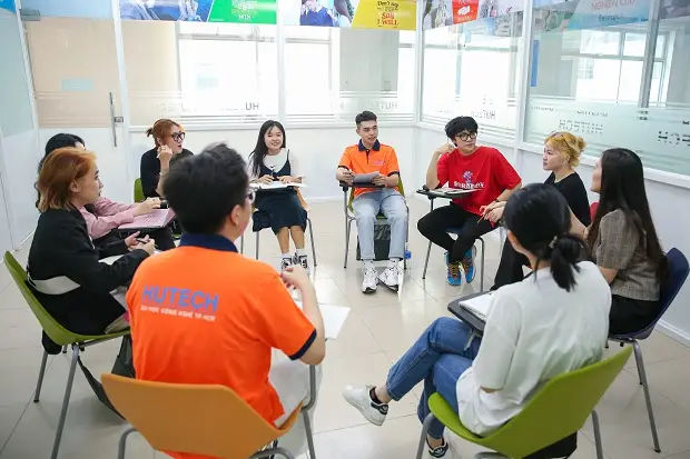 Ngành quan hệ công chúng học trường nào