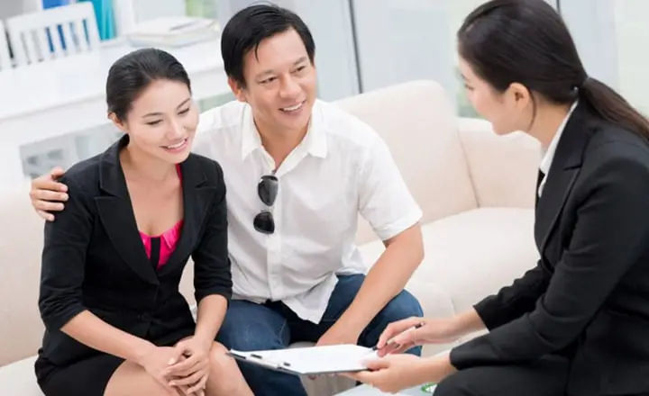 Nghề lương cao cho nữ - Top 10 ngành nghề dễ xin việc và ổn định