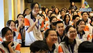 Nghề lương cao cho nữ - Top 10 ngành nghề dễ xin việc và ổn định