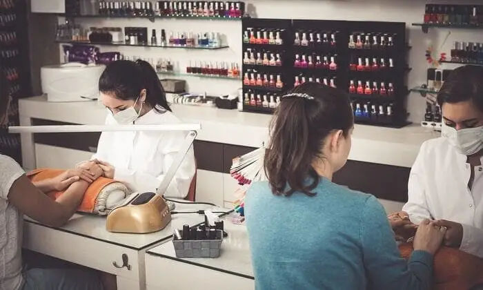 Nghề nail lương bao nhiêu