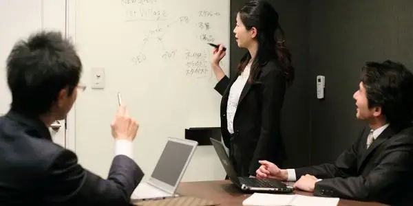Phiên dịch tiếng Hàn: Có cần bằng đại học?