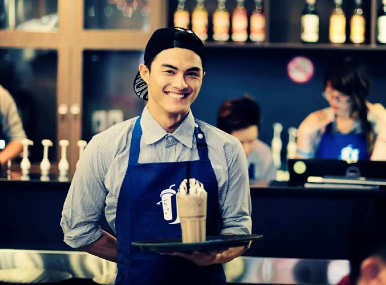Sinh viên có nên đi làm thêm? Lợi ích, thách thức và kinh nghiệm