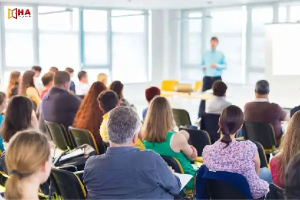 Tại Sao Nên Chọn Học Chứng Chỉ Anh Văn Giao Tiếp?