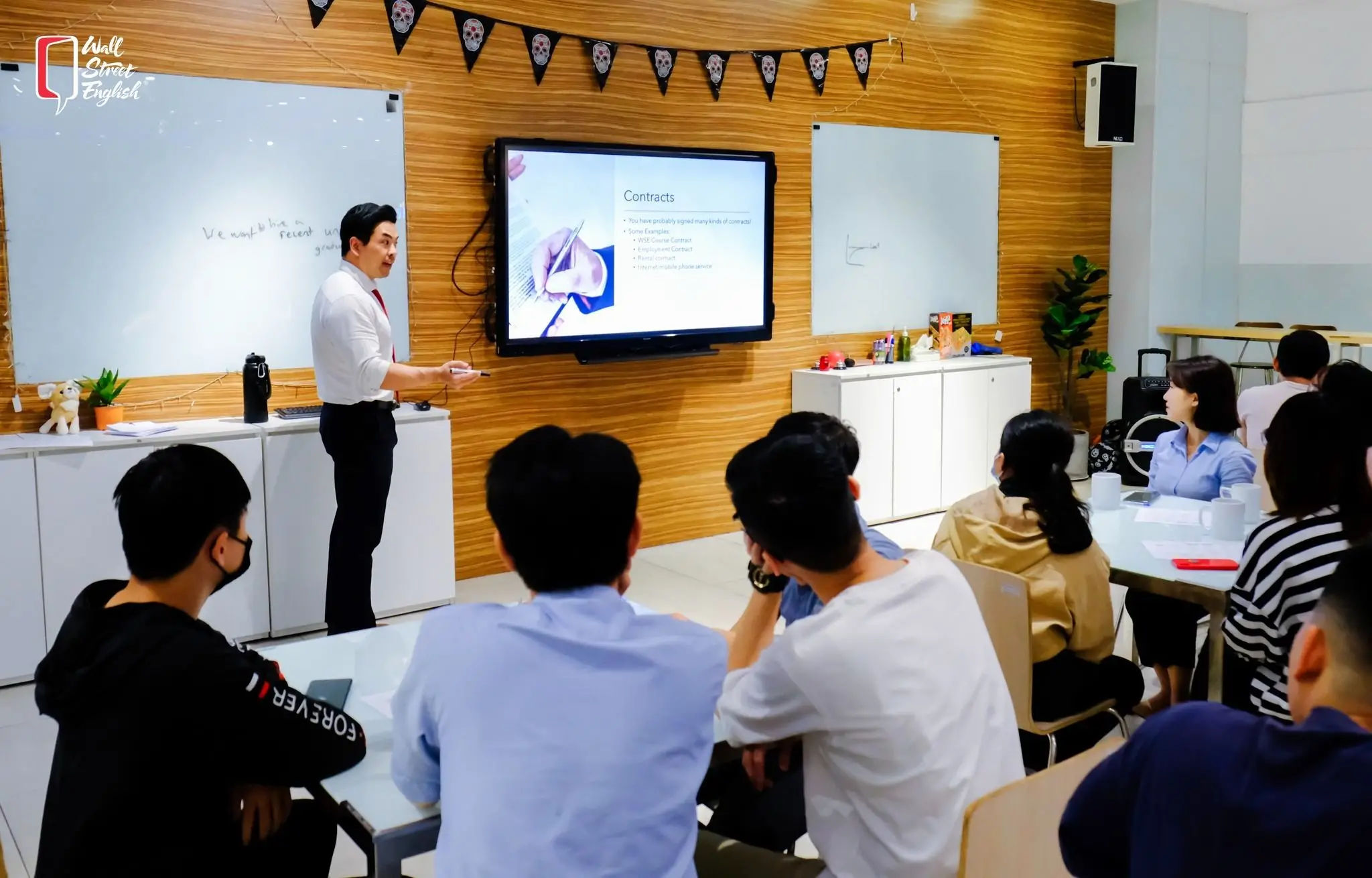 Tại Sao Nên Chọn Học Chứng Chỉ Anh Văn Giao Tiếp?