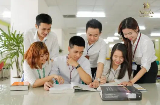 Tại sao nên học đại học? Những lợi ích bạn nhận được