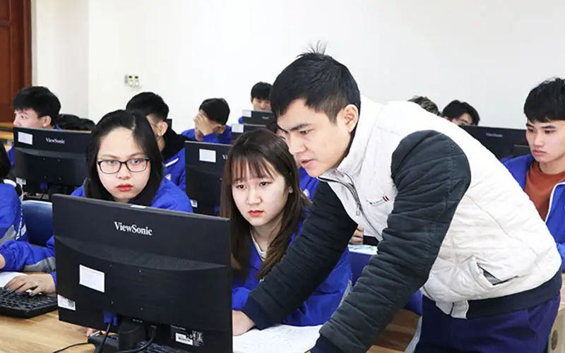 Thông Tin Học Cao Đẳng Từ Xa – Đào Tạo Cao Đẳng Từ Xa
