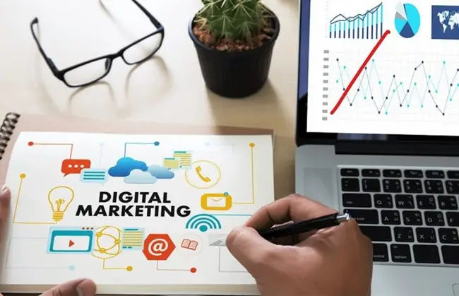 Triển vọng ngành Digital Marketing: Cơ hội và Thách thức