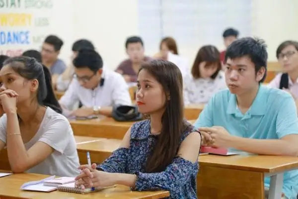 Trung cấp Chính quy là gì? Định nghĩa Ưu điểm