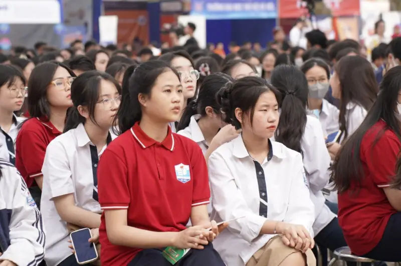 Trung học chuyên nghiệp là gì? Lợi ích, cơ hội nghề nghiệp