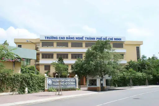 Trung học chuyên nghiệp là gì? Lợi ích, cơ hội nghề nghiệp