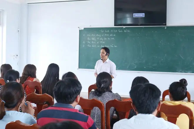 Trung học chuyên nghiệp là gì? Lợi ích, cơ hội nghề nghiệp