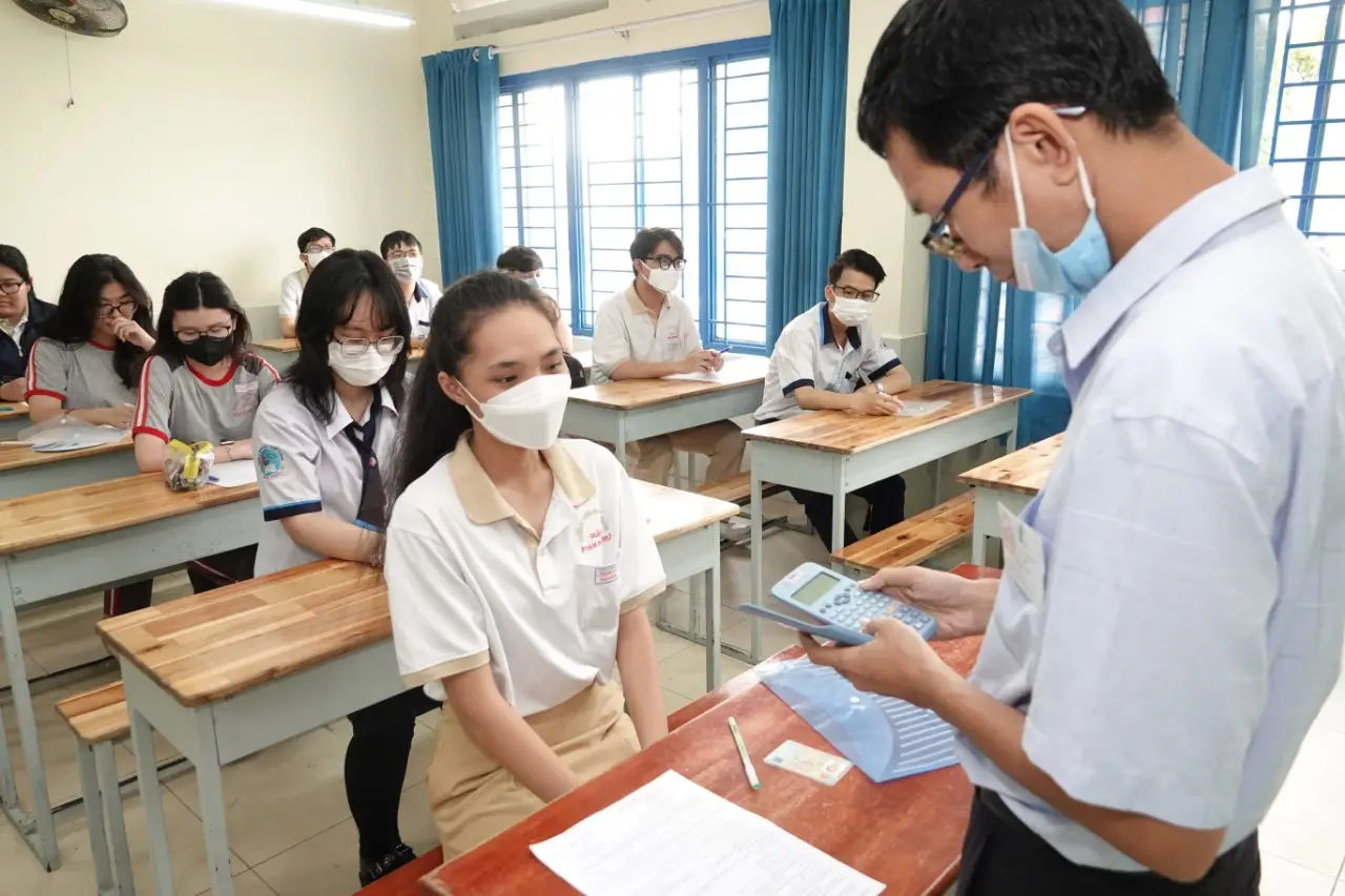 Trung Tâm Giáo Dục Thường Xuyên học những môn gì?