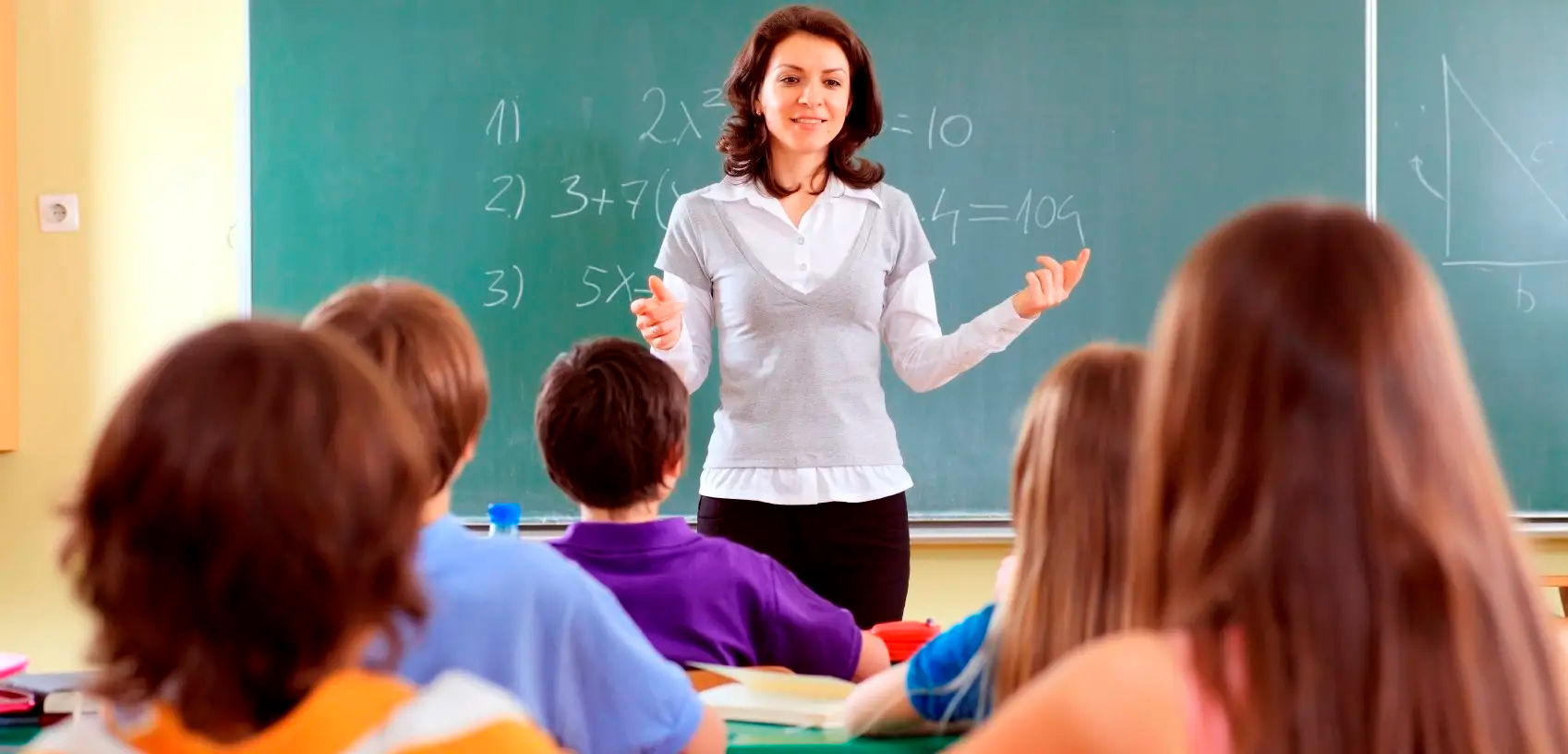 Tư Vấn Học Nghề Cho Nữ: Khám Phá Con Đường Sự Nghiệp Thành Công
