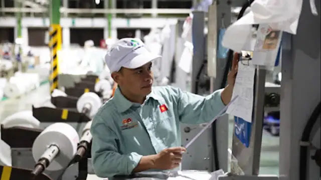 Xuất khẩu lao động Hàn Quốc - Cơ hội Thách thức cho người Việt