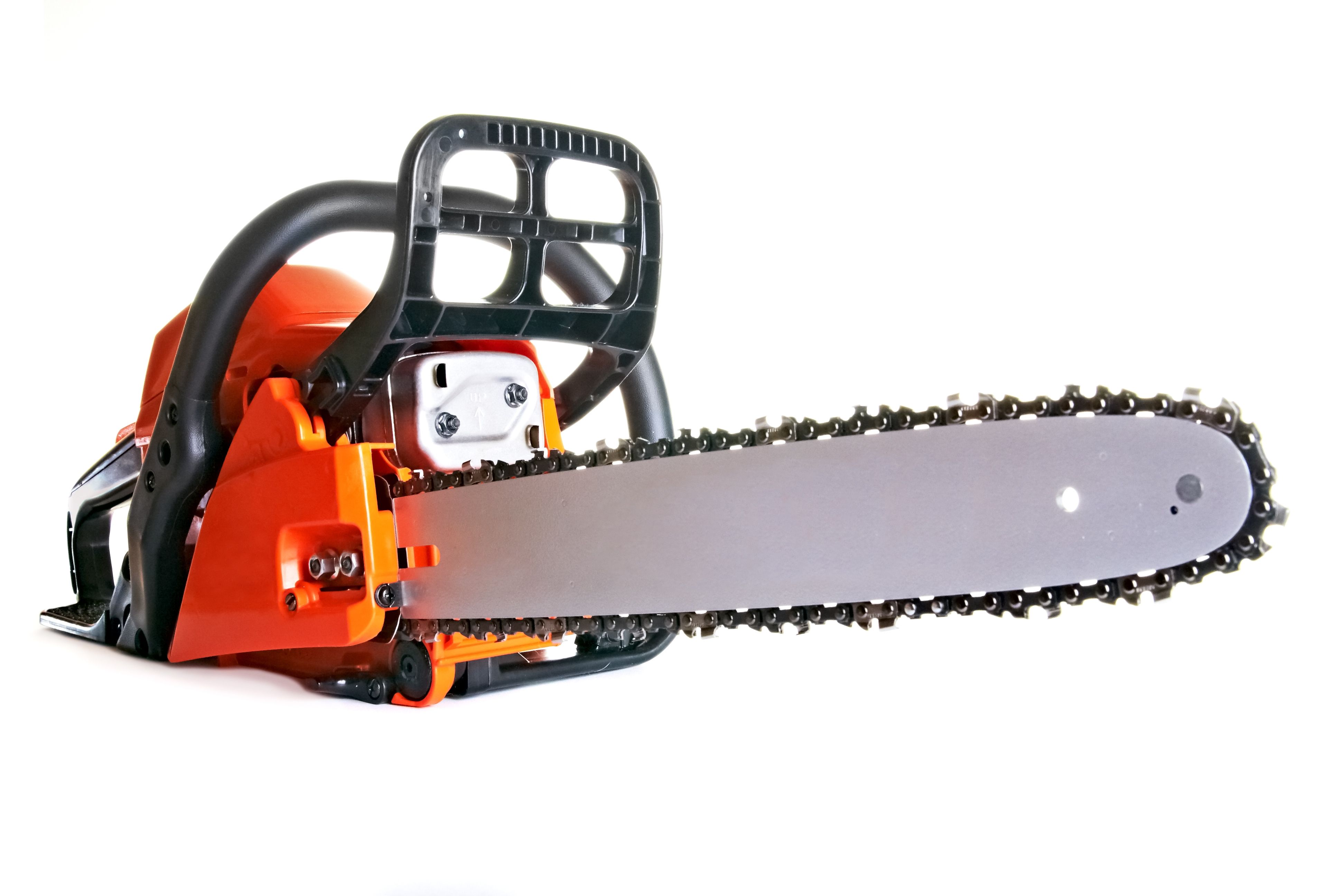 Chainsaw-Depositphotos_5705790_xl-2015