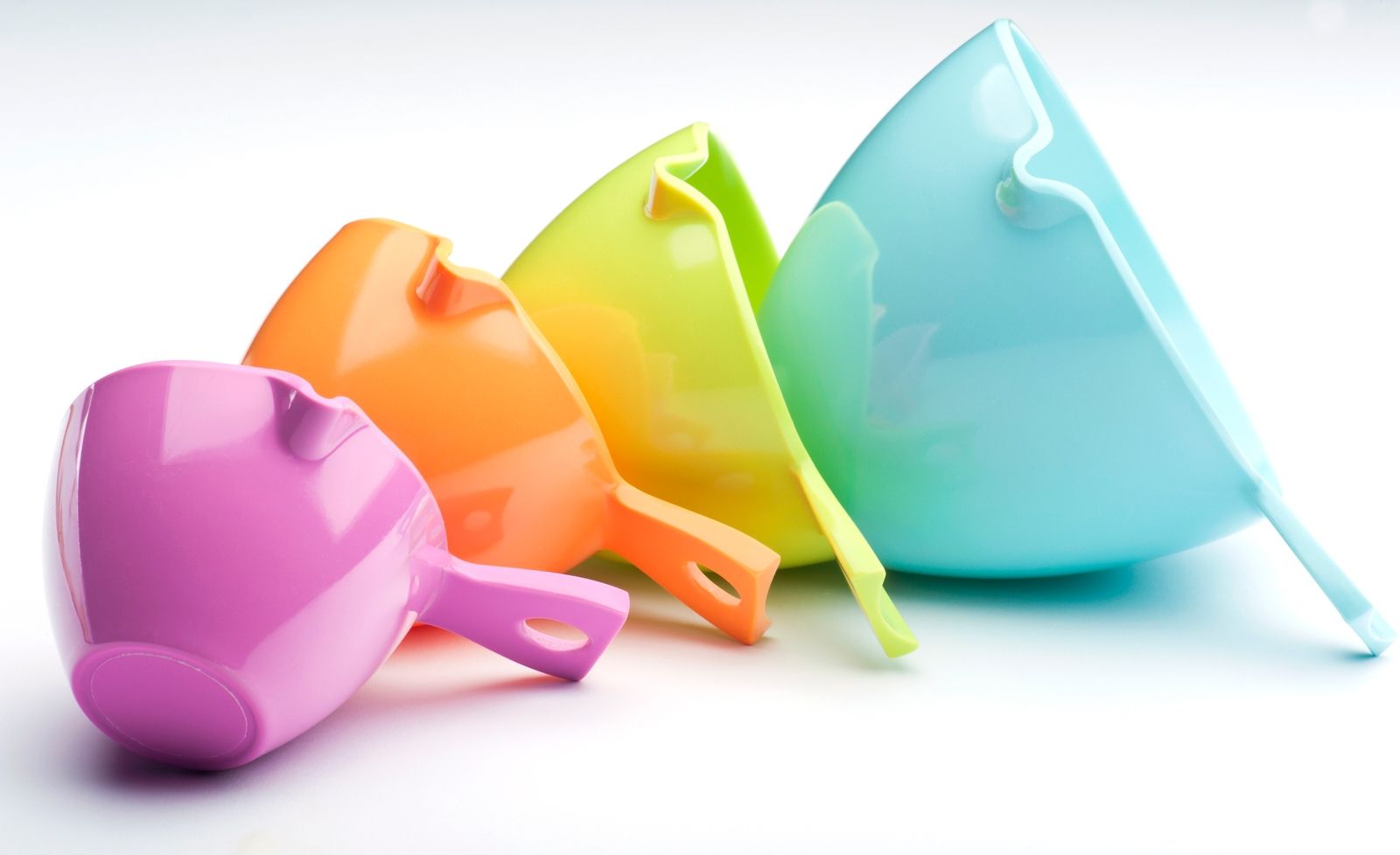 Colorful Set of Measuring Cups