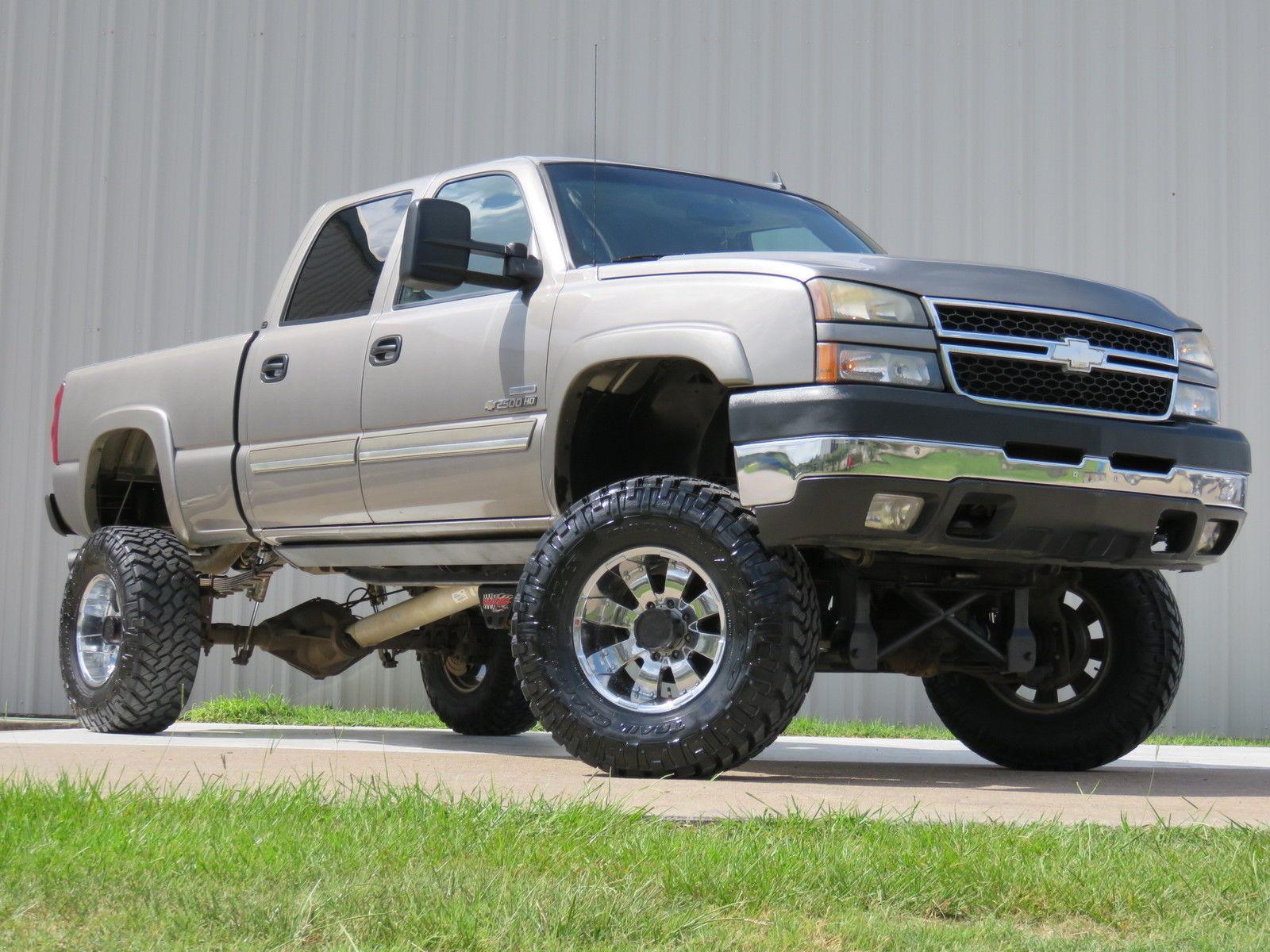 Texas truck, Legendary (LBZ) Duramax turbo diesel 4 × 4 Allison transmissio...